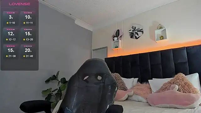 Ares di martin online show from October 2025 01:28:02 PM