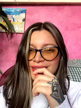 KoraSweett online show from November 2025 07:03:01 PM