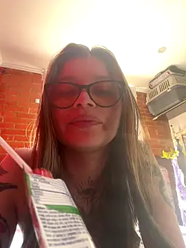 KoraSweett online show from December 2025 06:36:02 PM