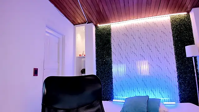 AidaJones online show from December 2025 03:46:02 AM