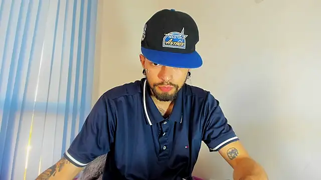 Snapshot of Theferxxo_12 chatting on November 2025 10:09:02 PM Theferxxo 12 online show from November 2025 10:09:02 PM