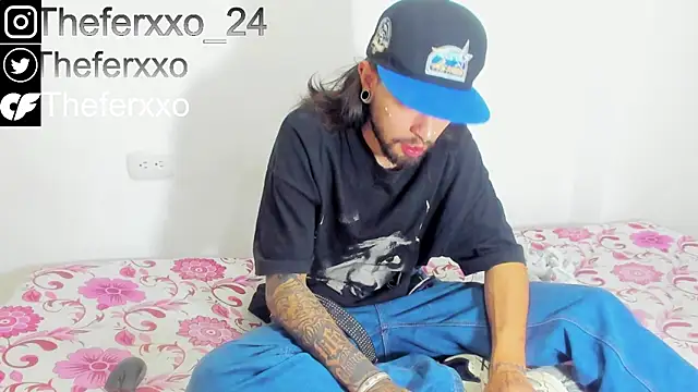 Snapshot of Theferxxo_12 chatting on November 2025 10:10:02 PM Theferxxo 12 online show from November 2025 10:10:02 PM