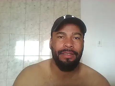 OliveiraSeven online show from May 2026 02:33:02 PM