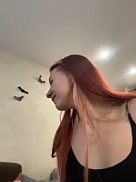 Hera Mark online show from October 2025 04:24:01 AM