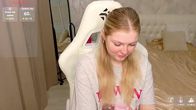 AmeliaDiamond online show from April 2026 12:31:01 AM