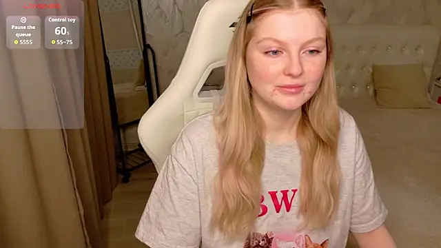 AmeliaDiamond online show from April 2026 11:20:02 PM