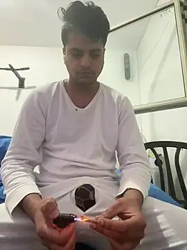 Noam7080z online show from March 2026 07:26:01 PM