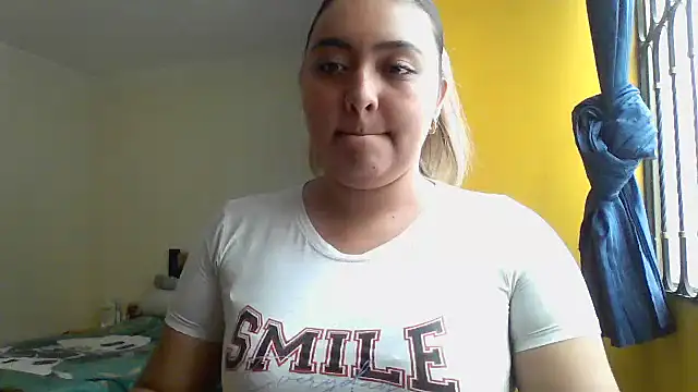 Snapshot of ALANA_150 chatting on November 2025 03:22:02 PM ALANA 150 online show from November 2025 03:22:02 PM