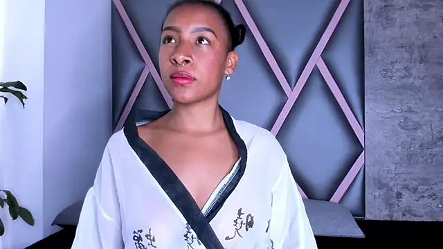 Euphoria 07 online show from November 2025 03:51:02 AM