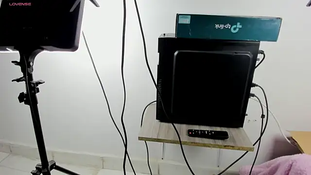 Lady miss    online show from October 2025 03:01:02 PM