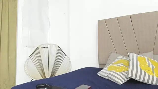 Lady miss    online show from November 2025 12:26:01 PM