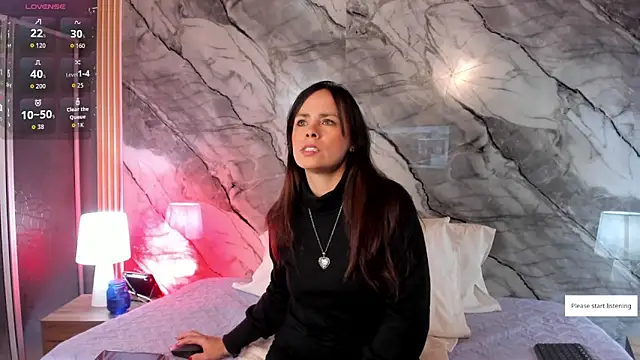 Astridhotman online show from September 2025 07:37:02 PM