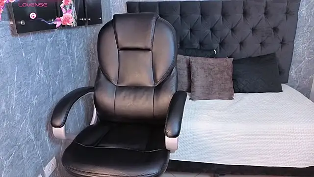 Snapshot of eileen__hills chatting on September 2025 07:08:02 PM eileen hills online show from September 2025 07:08:02 PM