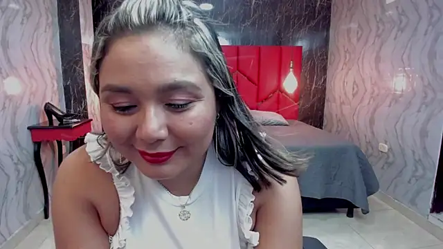 LatinaHoleQueen online show from May 2026 03:29:01 PM