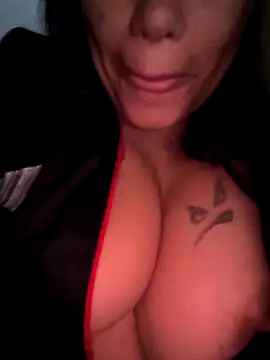 jojo surfistinha89 online show from October 2025 03:13:01 PM