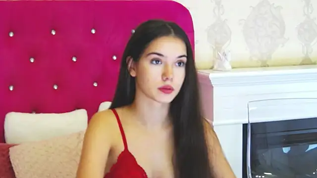 Snapshot of AlexisDevine chatting on October 2025 04:21:02 AM AlexisDevine online show from October 2025 04:21:02 AM