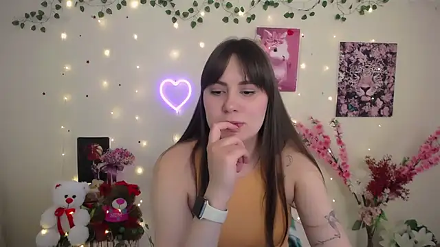 Amanda Bright  online show from May 2026 10:23:01 AM