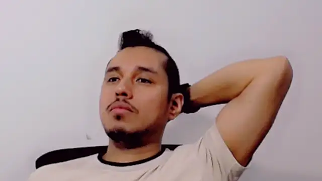 ColombiaStrip online show from October 2025 10:47:02 PM