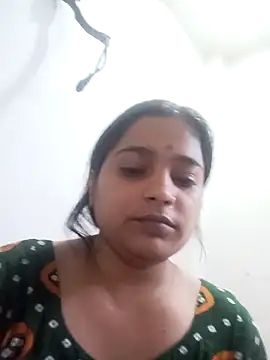 Snapshot of Trisha_71 chatting on September 2025 06:24:02 AM Trisha 71 online show from September 2025 06:24:02 AM