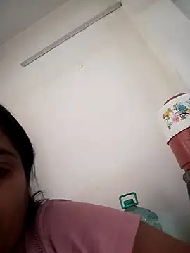 Snapshot of Trisha_71 chatting on September 2025 03:52:01 AM Trisha 71 online show from September 2025 03:52:01 AM