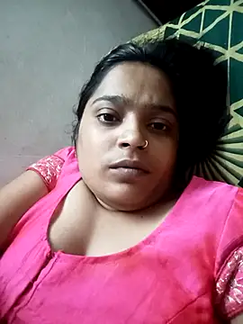 Snapshot of Trisha_71 chatting on September 2025 07:10:02 AM Trisha 71 online show from September 2025 07:10:02 AM