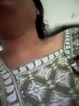 Snapshot of Trisha_71 chatting on September 2025 02:16:01 AM Trisha 71 online show from September 2025 02:16:01 AM