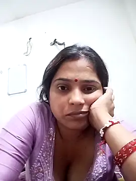 Snapshot of Trisha_71 chatting on September 2025 04:45:02 PM Trisha 71 online show from September 2025 04:45:02 PM