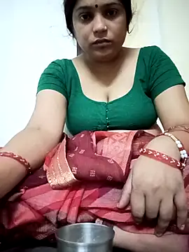 Snapshot of Trisha_71 chatting on October 2025 06:00:02 AM Trisha 71 online show from October 2025 06:00:02 AM