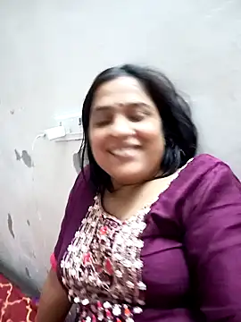 Snapshot of Trisha_71 chatting on October 2025 03:53:01 PM Trisha 71 online show from October 2025 03:53:01 PM