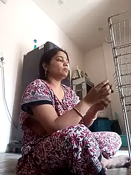 Snapshot of Trisha_71 chatting on October 2025 07:09:02 AM Trisha 71 online show from October 2025 07:09:02 AM