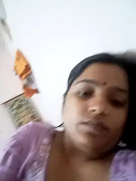 Snapshot of Trisha_71 chatting on October 2025 06:25:02 PM Trisha 71 online show from October 2025 06:25:02 PM