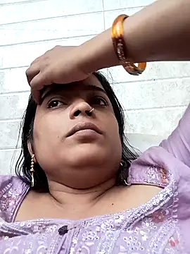 Snapshot of Trisha_71 chatting on October 2025 11:03:01 AM Trisha 71 online show from October 2025 11:03:01 AM