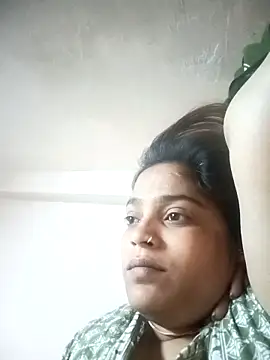 Snapshot of Trisha_71 chatting on April 2026 06:52:01 AM Trisha 71 online show from April 2026 06:52:01 AM