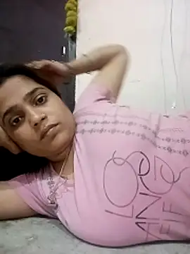 Snapshot of Trisha_71 chatting on April 2026 03:04:02 PM Trisha 71 online show from April 2026 03:04:02 PM