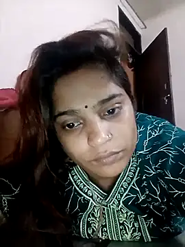 Snapshot of Trisha_71 chatting on April 2026 11:36:02 AM Trisha 71 online show from April 2026 11:36:02 AM