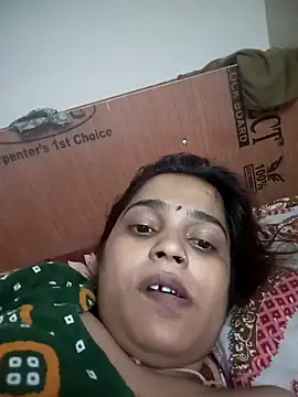 Snapshot of Trisha_71 chatting on May 2026 11:59:01 AM Trisha 71 online show from May 2026 11:59:01 AM