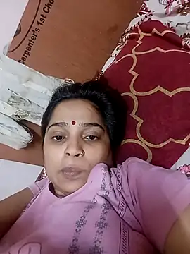 Snapshot of Trisha_71 chatting on May 2026 05:21:02 PM Trisha 71 online show from May 2026 05:21:02 PM