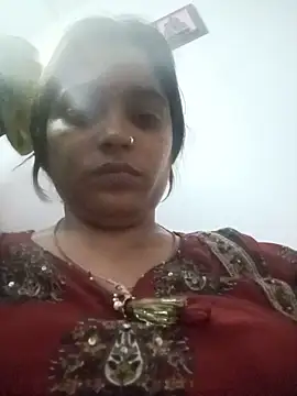 Snapshot of Trisha_71 chatting on May 2026 09:05:01 AM Trisha 71 online show from May 2026 09:05:01 AM
