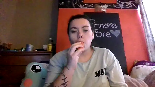 Snapshot of princessbr_013 chatting on February 2026 02:37:02 PM princessbr 013 online show from February 2026 02:37:02 PM