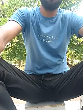 OmeningFurorji online show from October 2025 06:13:02 AM