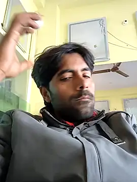 OmeningFurorji online show from January 2026 08:52:01 AM