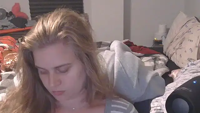 Snapshot of Sexyblonde12344 chatting on September 2025 03:12:02 PM Sexyblonde12344 online show from September 2025 03:12:02 PM