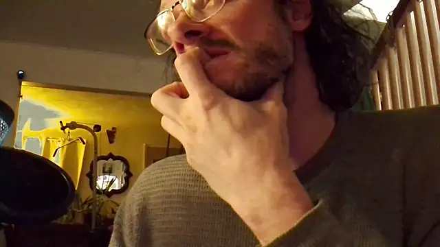 Snapshot of MasterDaddyCool chatting on November 2025 04:00:01 AM MasterDaddyCool online show from November 2025 04:00:01 AM