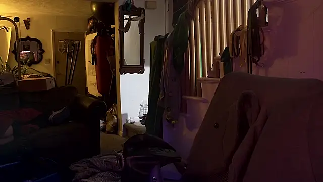 Snapshot of MasterDaddyCool chatting on November 2025 04:59:02 AM MasterDaddyCool online show from November 2025 04:59:02 AM