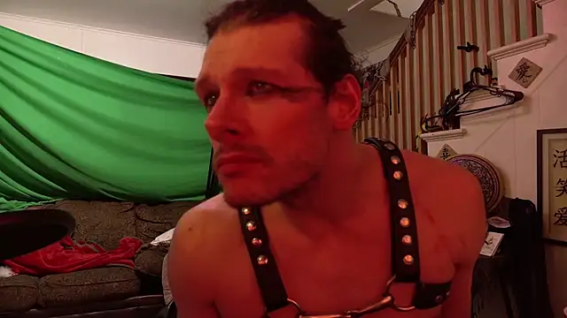 Snapshot of MasterDaddyCool chatting on December 2025 07:58:02 AM MasterDaddyCool online show from December 2025 07:58:02 AM