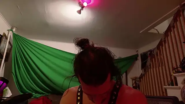 Snapshot of MasterDaddyCool chatting on December 2025 09:30:01 PM MasterDaddyCool online show from December 2025 09:30:01 PM