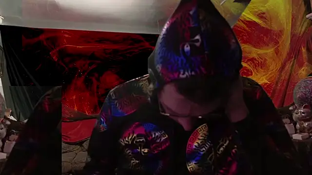 Snapshot of MasterDaddyCool chatting on December 2025 11:10:02 PM MasterDaddyCool online show from December 2025 11:10:02 PM