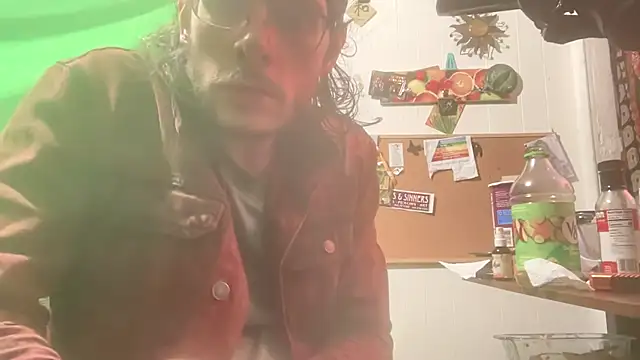 Snapshot of MasterDaddyCool chatting on January 2026 08:30:01 AM MasterDaddyCool online show from January 2026 08:30:01 AM