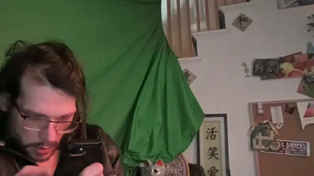 Snapshot of MasterDaddyCool chatting on January 2026 01:39:01 PM MasterDaddyCool online show from January 2026 01:39:01 PM