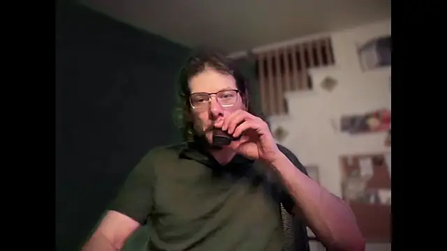 Snapshot of MasterDaddyCool chatting on January 2026 05:34:02 AM MasterDaddyCool online show from January 2026 05:34:02 AM